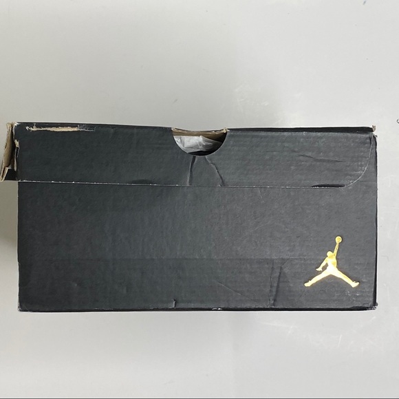 AIR JORDAN 8 CEMENT
Black/Gym Red-Black-Wolf Grey - Picture 12 of 14